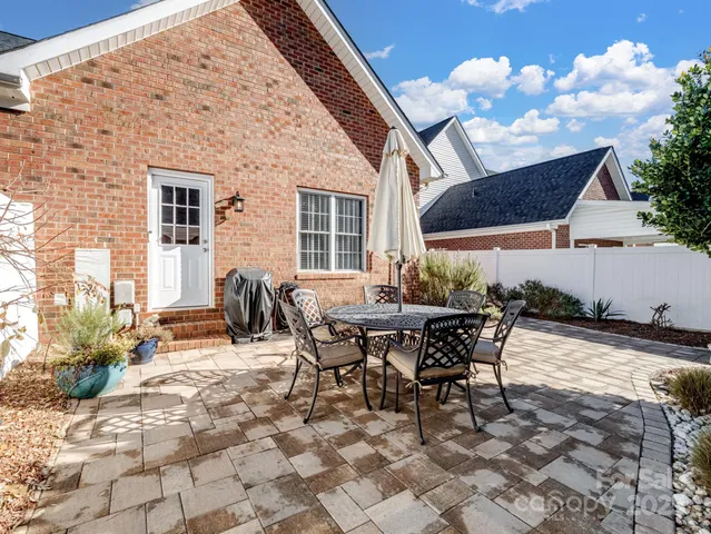 $480,000 | 6056 Village Drive Northwest, Concord, NC 28027