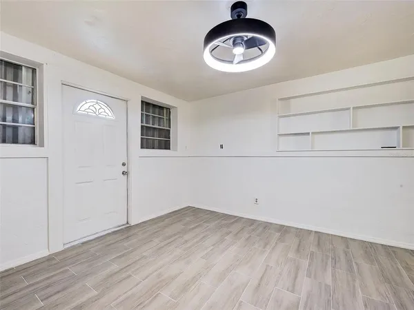 $2,500 | 313 Jessica Street North, Nokomis, FL 34275