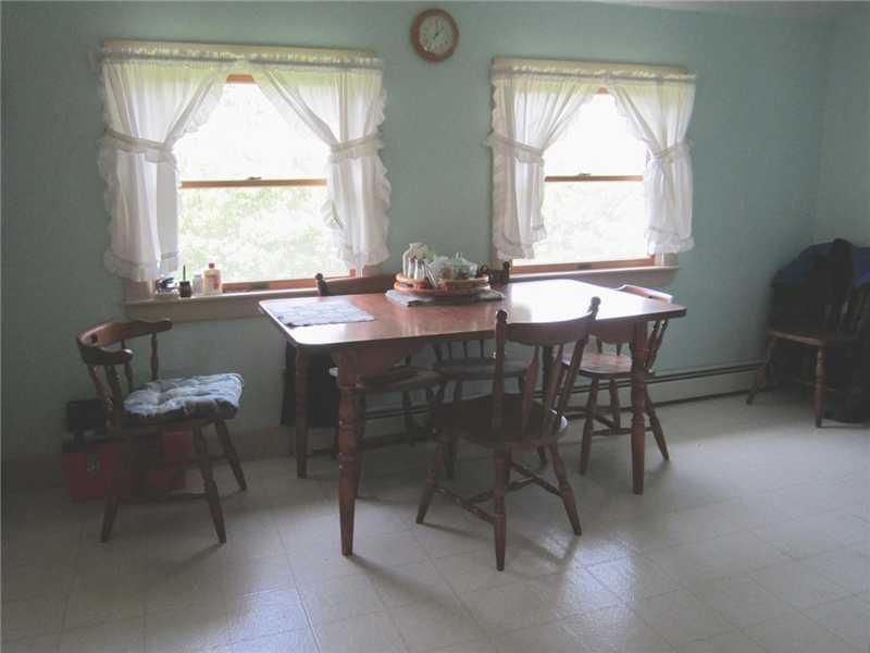 25 West Side Road South Bristol, ME 04568 - Photo 6 of 10 Dining Room.