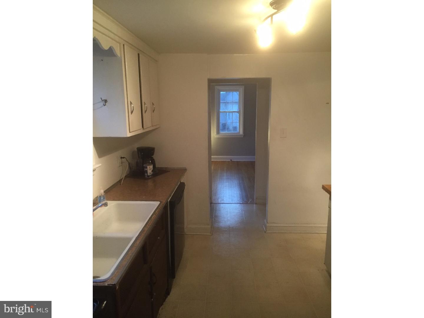 1023 West Avenue Springfield, PA 19064 - Photo 16 of 21 Kitchen