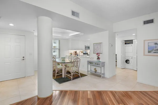 $415,000 | 221 Northeast Plantation Road, Unit 316, Jensen Beach, FL 34957