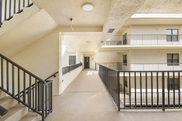 $415,000 | 221 Northeast Plantation Road, Unit 316, Jensen Beach, FL 34957