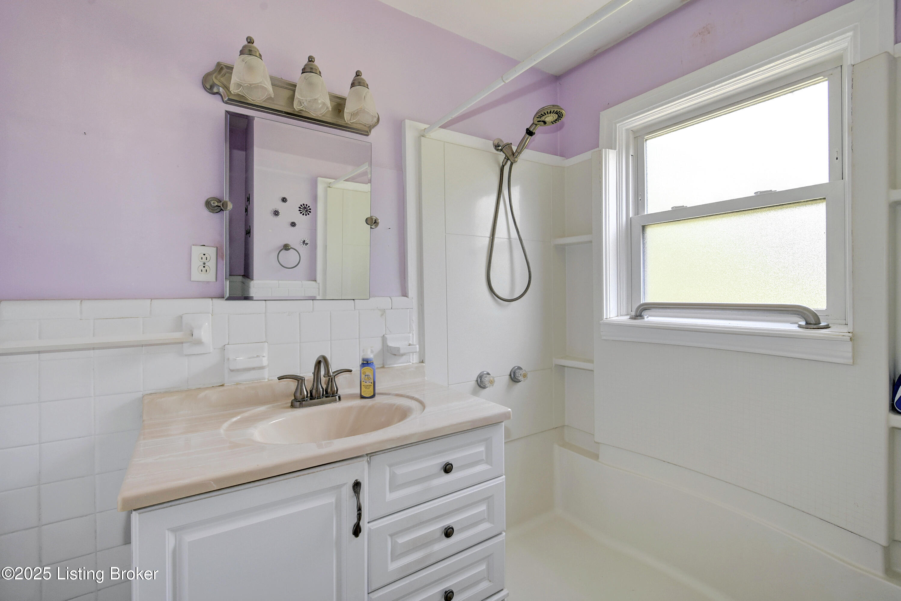 4607 Bardstown Road Louisville, KY 40218 - Photo 15 of 30 _DSC1325_7_8