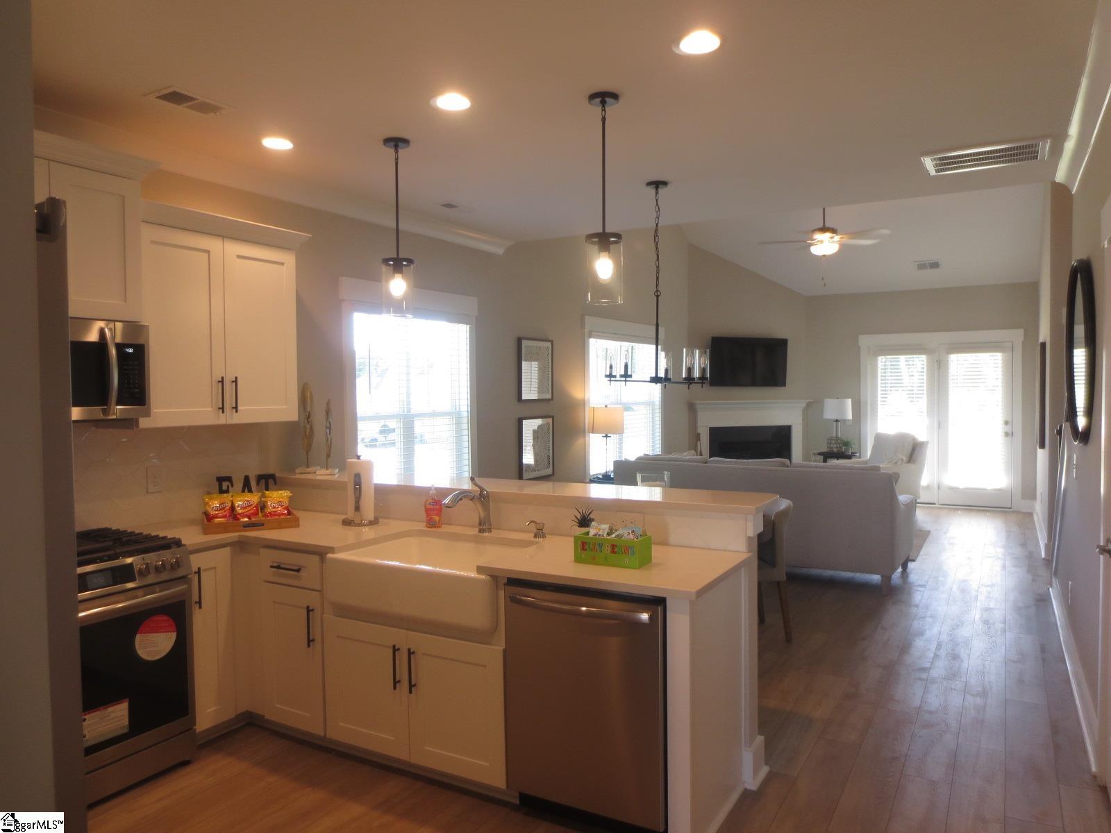 303 Nettle Lane Greenville, SC 29607 - Photo 5 of 24