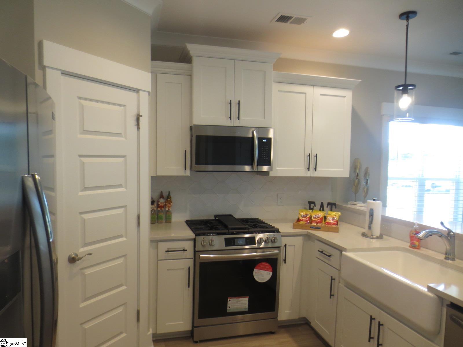 303 Nettle Lane Greenville, SC 29607 - Photo 6 of 24