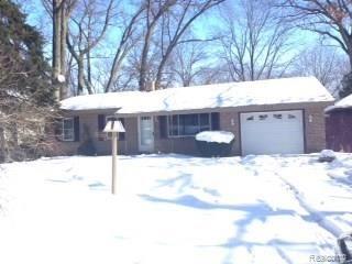 2846 Riverside Drive Port Huron, MI 48060 - Photo 1 of 10 Front