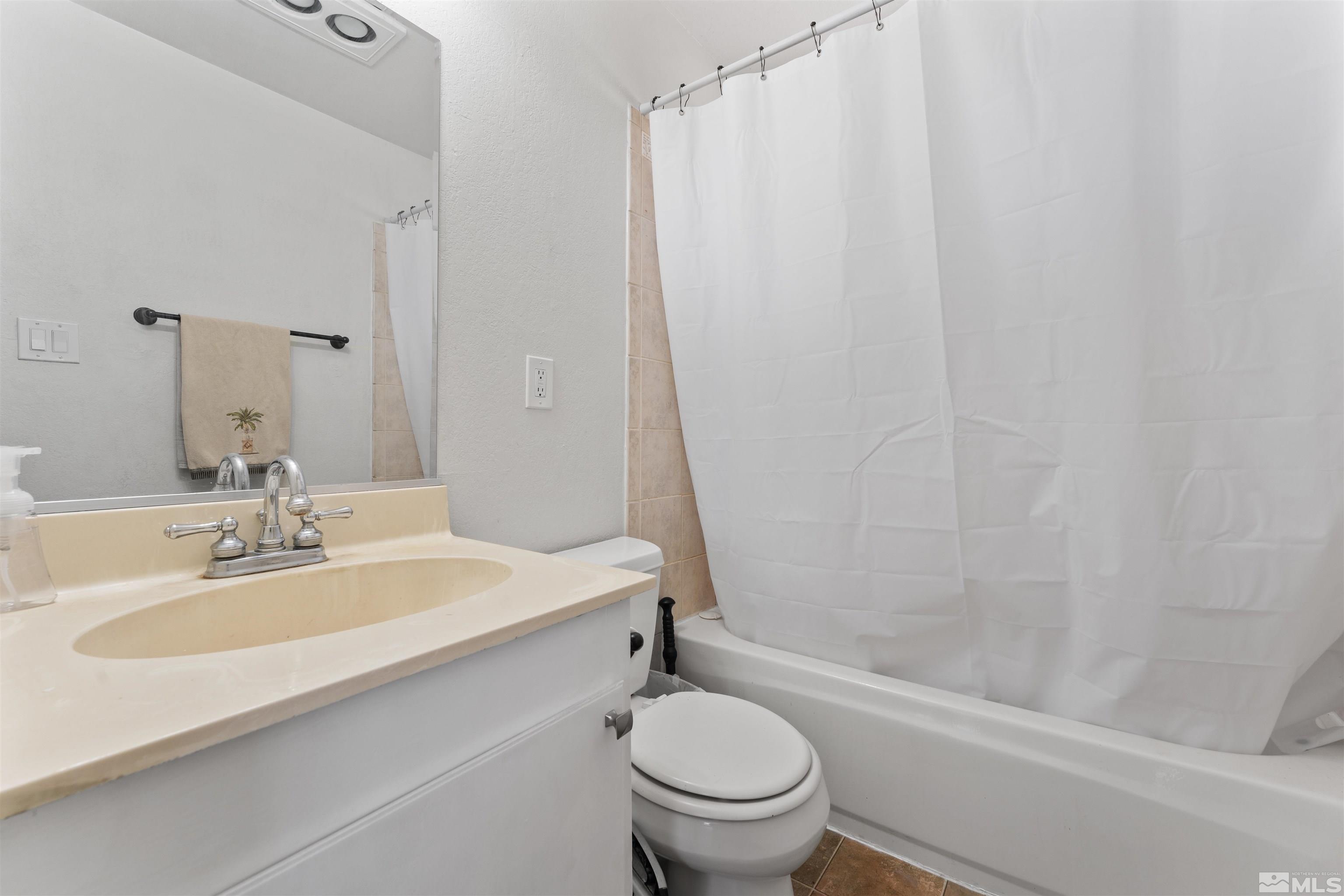 17459 Cold Springs Drive Reno, NV 89508 - Photo 9 of 19 Photo 9