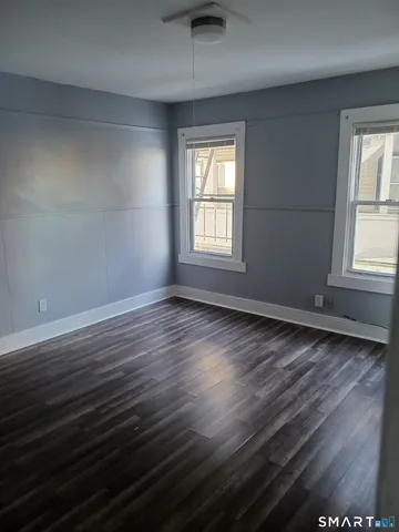 $1,900 | 26 Crescent Street, Unit 4, Ansonia, CT 06401