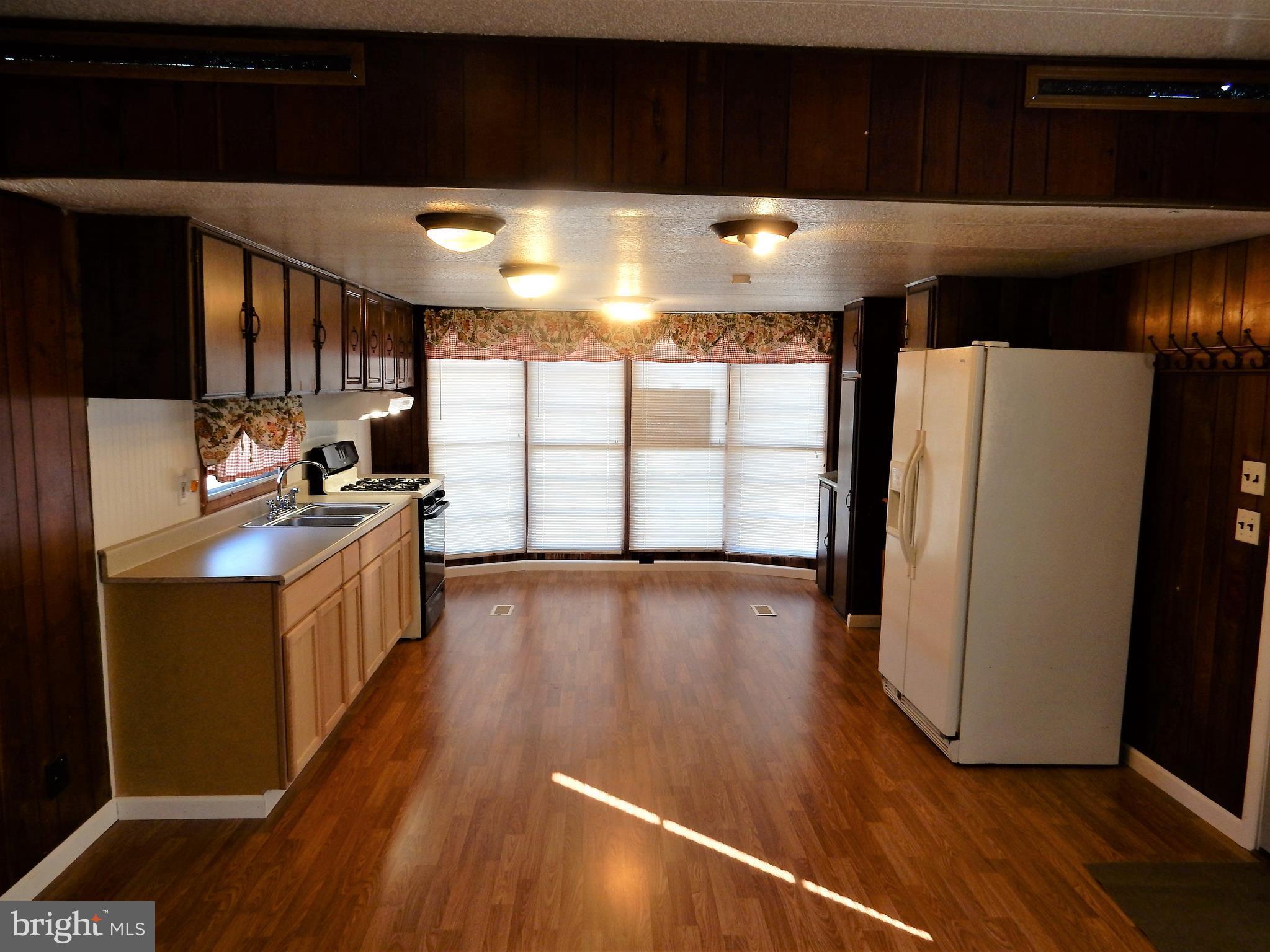 5454 Hallowing Point Road Prince Frederick, MD 20678 - Photo 2 of 26 Big Eatin Kitchen