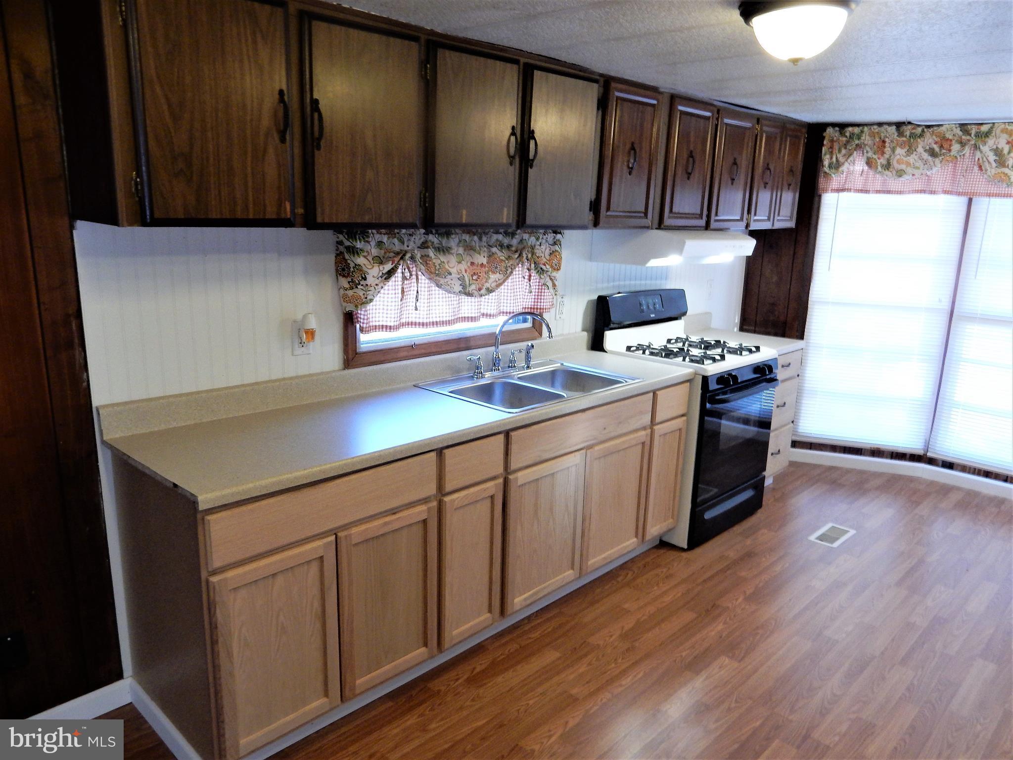 5454 Hallowing Point Road Prince Frederick, MD 20678 - Photo 5 of 26 New Counters