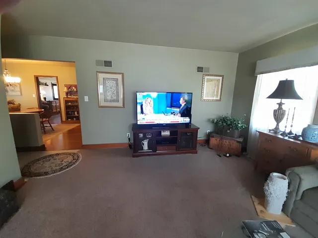 $200,000 | 800 14th Avenue, Mendota, IL 61342