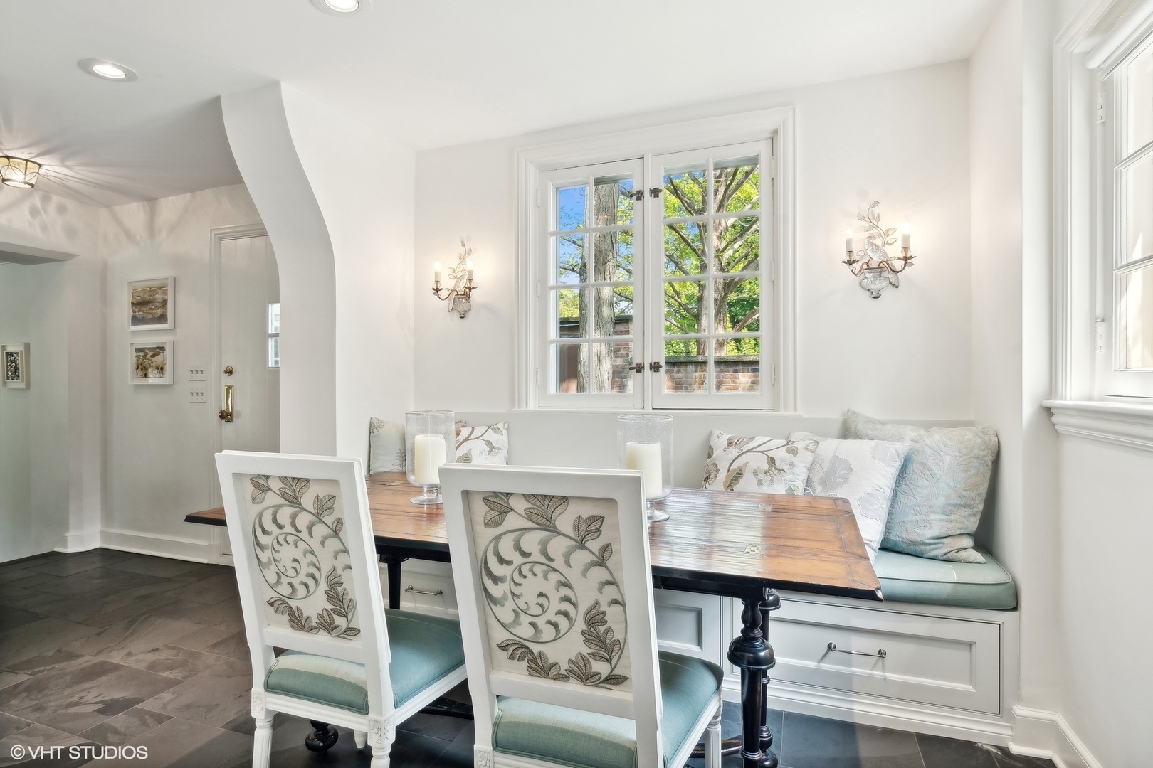 885 Maplewood Road Lake Forest, IL 60045 - Photo 15 of 78 a dining room with furniture and window