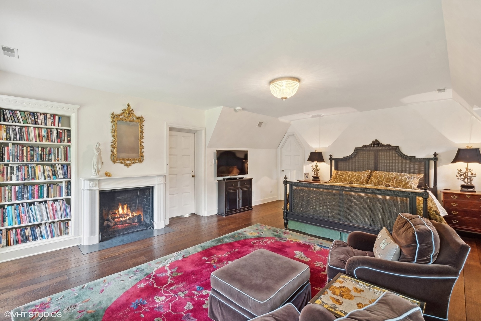 885 Maplewood Road Lake Forest, IL 60045 - Photo 33 of 78 a living room with furniture and a fireplace