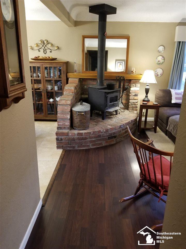 6946 Summerfield Road Temperance, MI 48182 - Photo 12 of 45 31371031-11.JPG