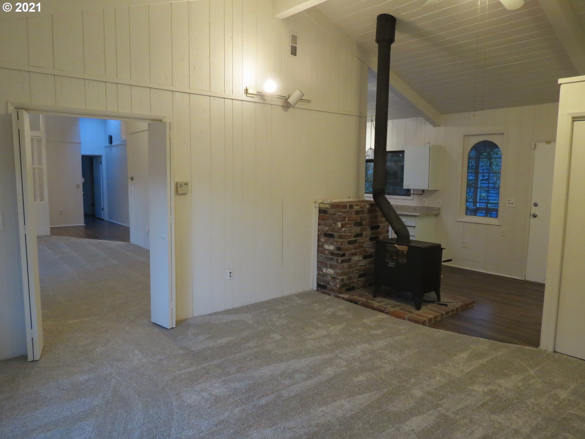 3939 Southwest Spring Garden Street Portland, OR 97219 - Photo 12 of 25 Gallery Image 12