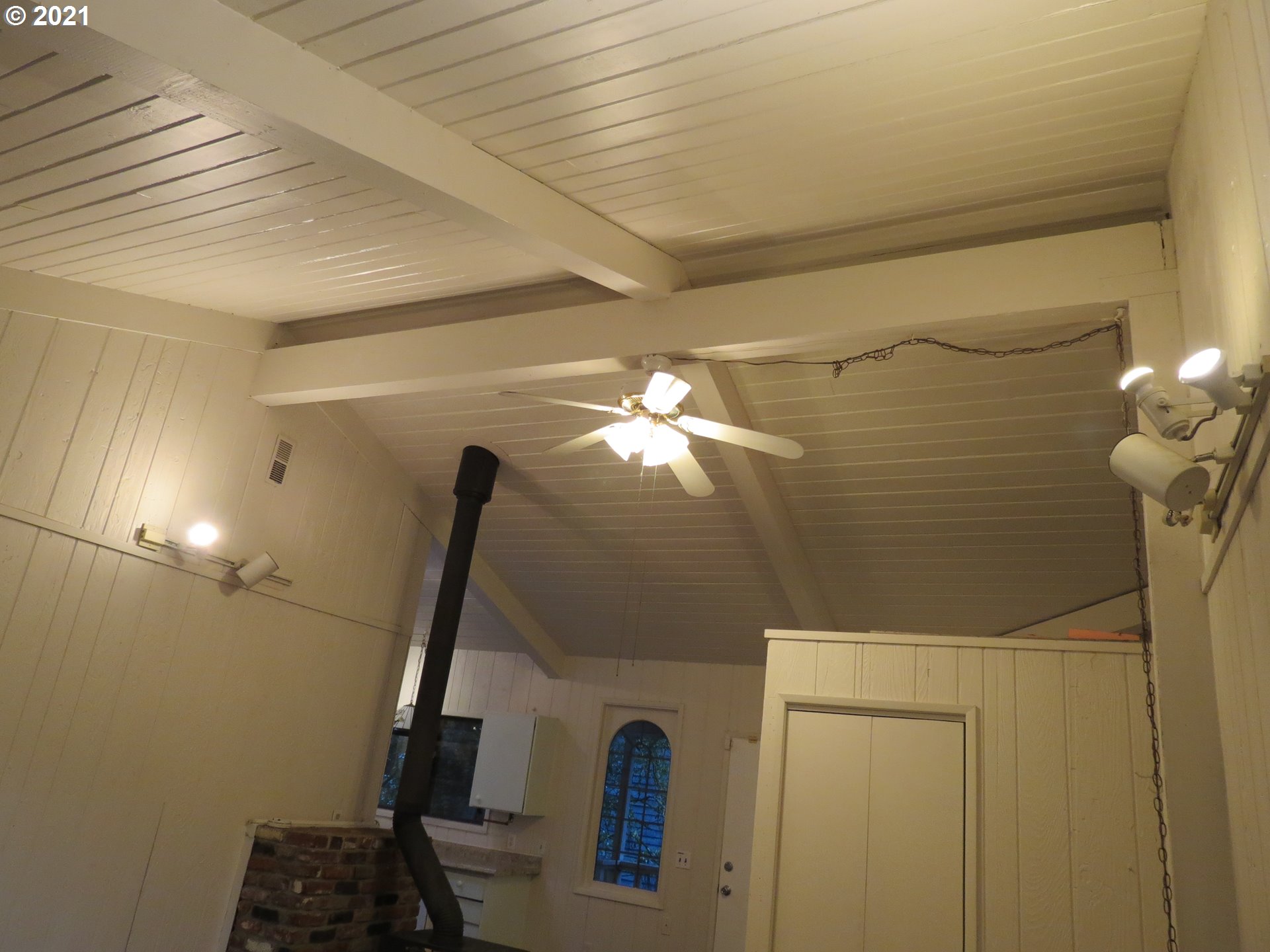 3939 Southwest Spring Garden Street Portland, OR 97219 - Photo 13 of 25 Gallery Image 13