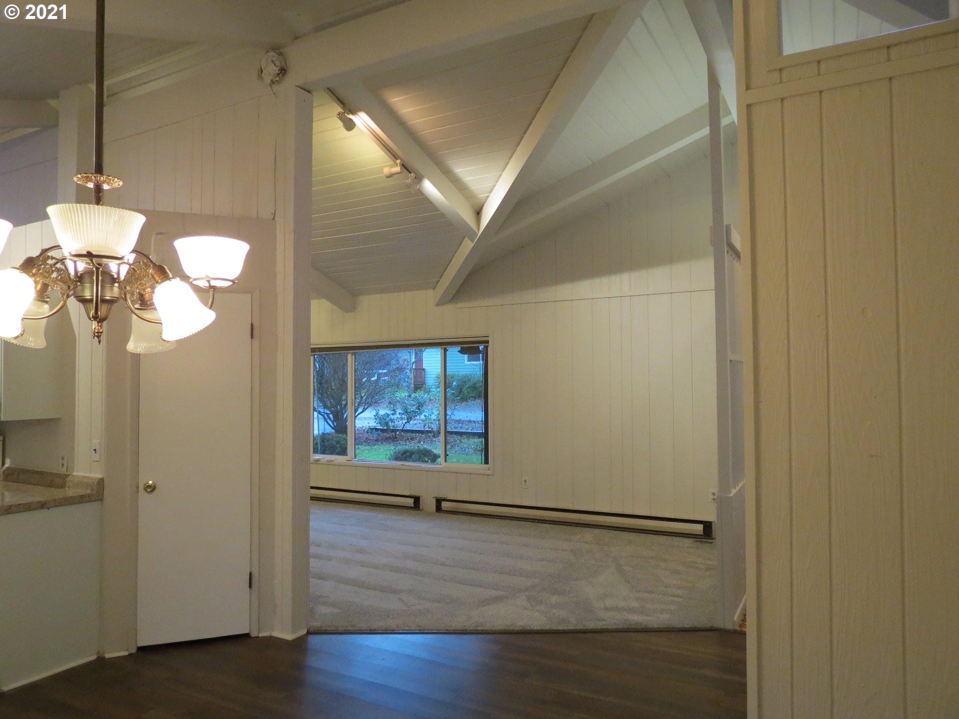 3939 Southwest Spring Garden Street Portland, OR 97219 - Photo 9 of 25 Gallery Image 9