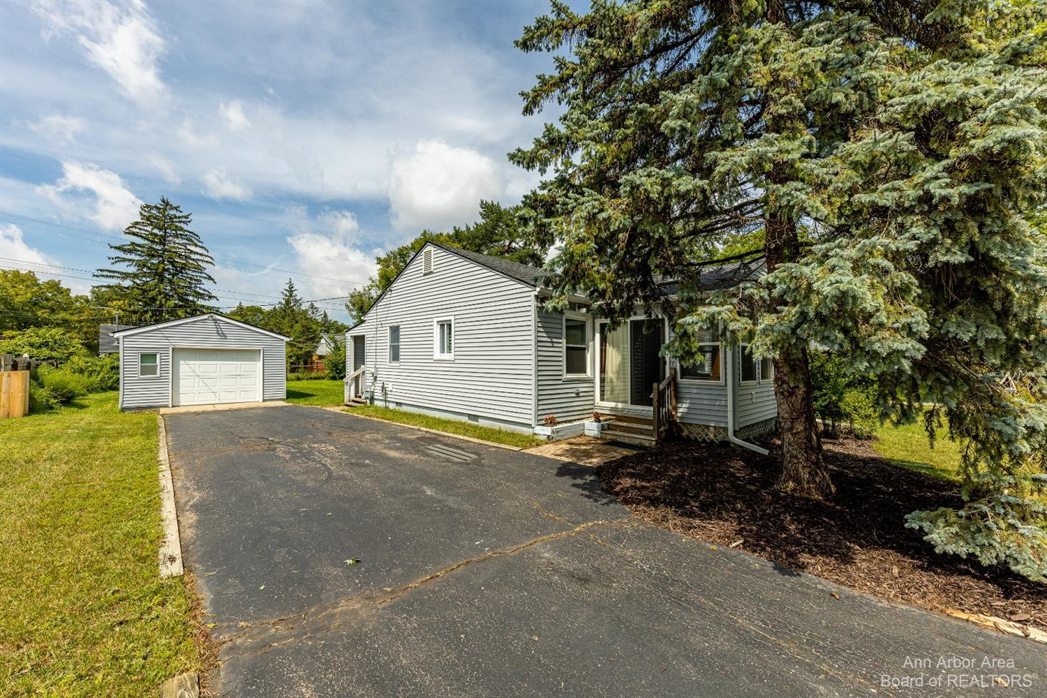 3064 Rosedale Street Ann Arbor, MI 48108 - Photo 25 of 32 Photo 25