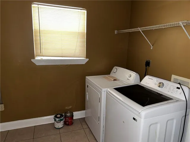 $215,000 | 2918-20 Pakenham Drive, Chalmette, LA 70043