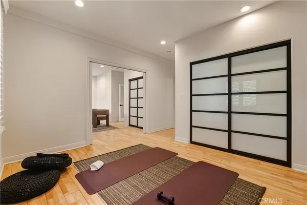 $19,500 | 5558 Edgewood Place, Los Angeles, CA 90019