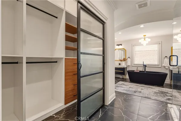 $19,500 | 5558 Edgewood Place, Los Angeles, CA 90019