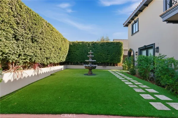 $19,500 | 5558 Edgewood Place, Los Angeles, CA 90019