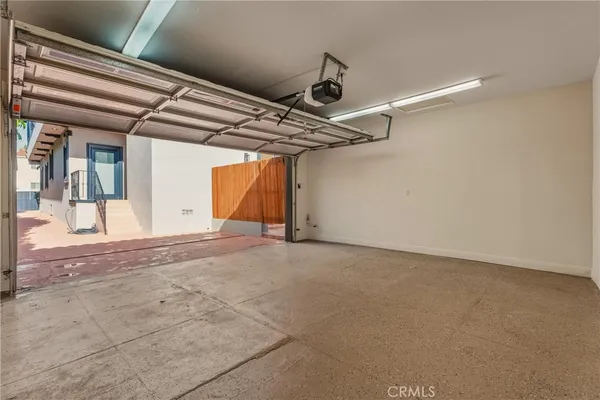 $19,500 | 5558 Edgewood Place, Los Angeles, CA 90019