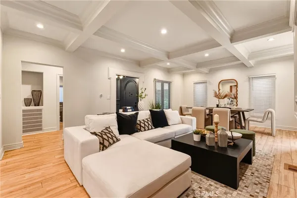 $19,500 | 5558 Edgewood Place, Los Angeles, CA 90019