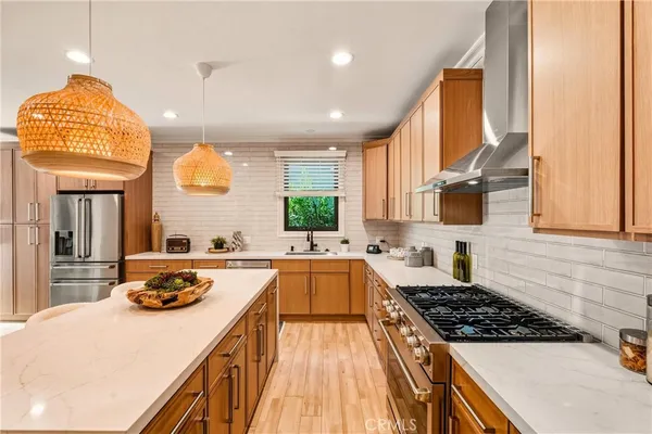 $19,500 | 5558 Edgewood Place, Los Angeles, CA 90019