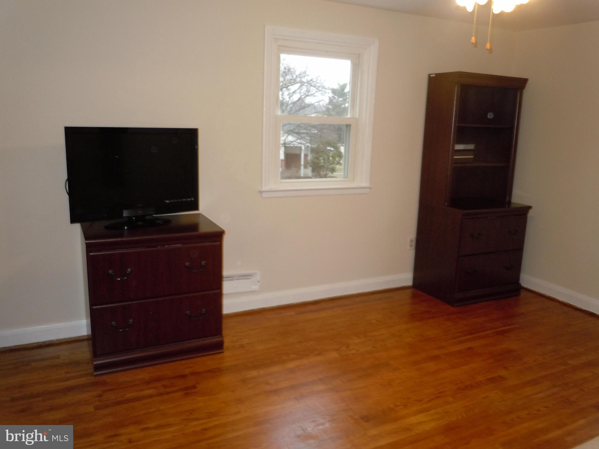 44 Croftley Road Lutherville-Timonium, MD 21093 - Photo 20 of 30 Bedroom 2