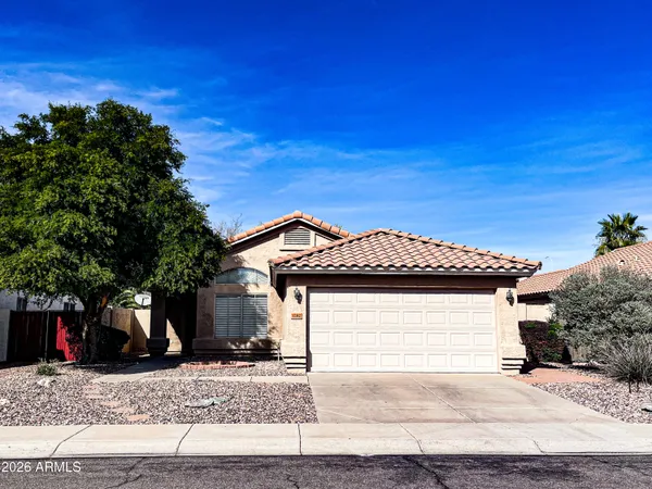 $2,300 | 1282 West Macaw Drive, Chandler, AZ 85286