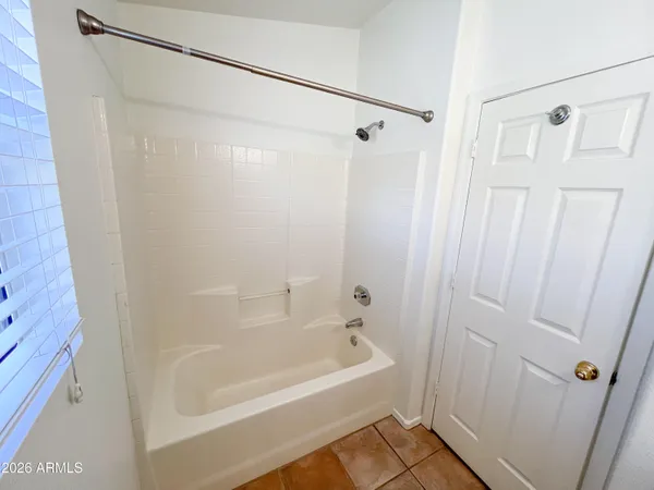 $2,300 | 1282 West Macaw Drive, Chandler, AZ 85286