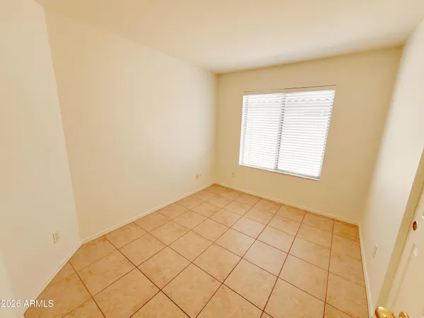 $2,300 | 1282 West Macaw Drive, Chandler, AZ 85286