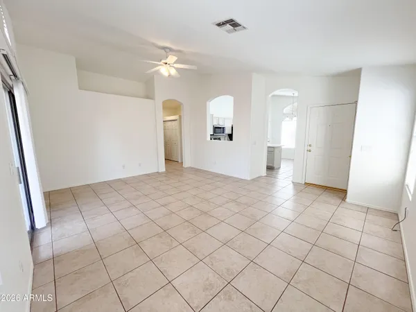 $2,300 | 1282 West Macaw Drive, Chandler, AZ 85286