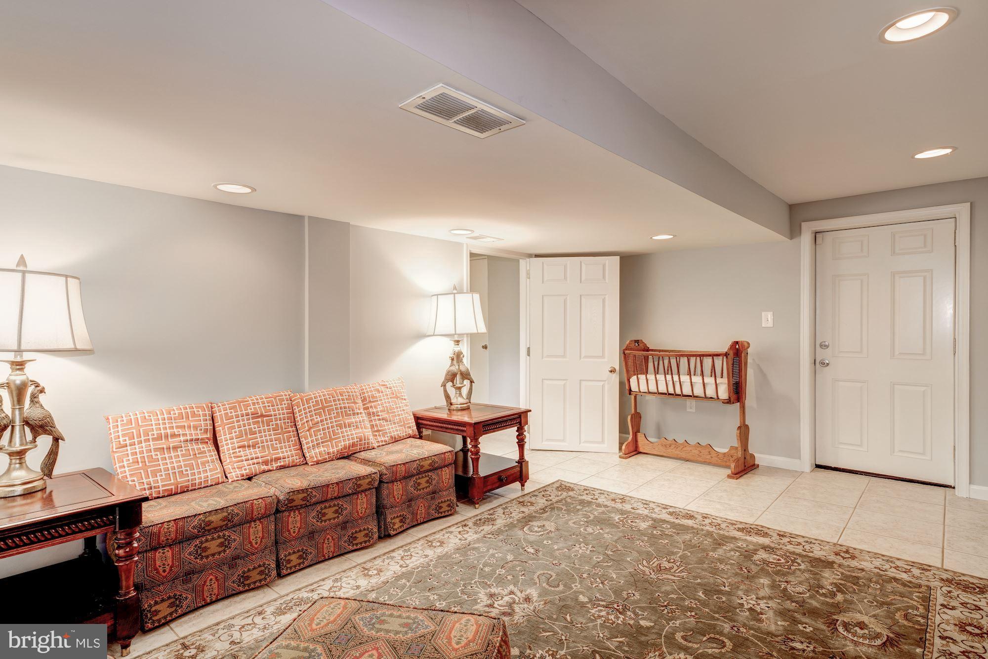 513 Mansfield Road Silver Spring, MD 20910 - Photo 21 of 28 Lower Level Family Room