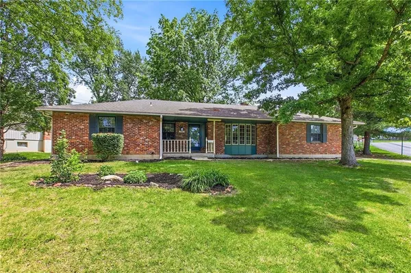$314,900 | 18901 East 30th Terrace South, Independence, MO 64057