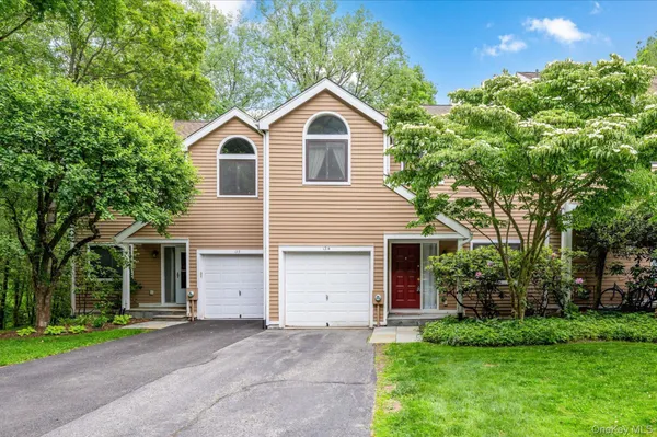 $725,000 | 134 Bayberry Cl, Chappaqua, NY 10514