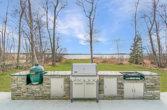 $850,000 | 4681 Mission Road Northeast, Bemidji, MN 56601