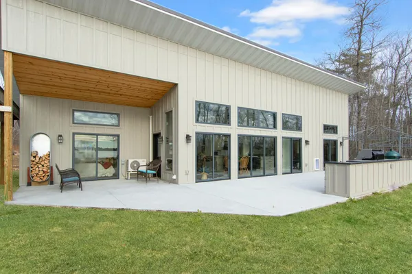 $850,000 | 4681 Mission Road Northeast, Bemidji, MN 56601