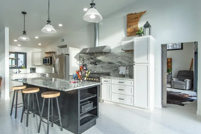 $850,000 | 4681 Mission Road Northeast, Bemidji, MN 56601