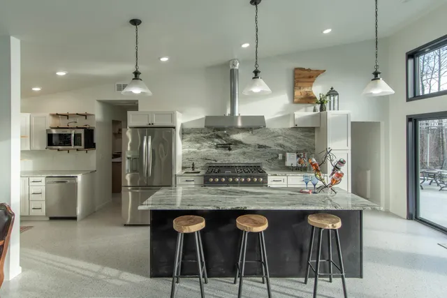 $850,000 | 4681 Mission Road Northeast, Bemidji, MN 56601