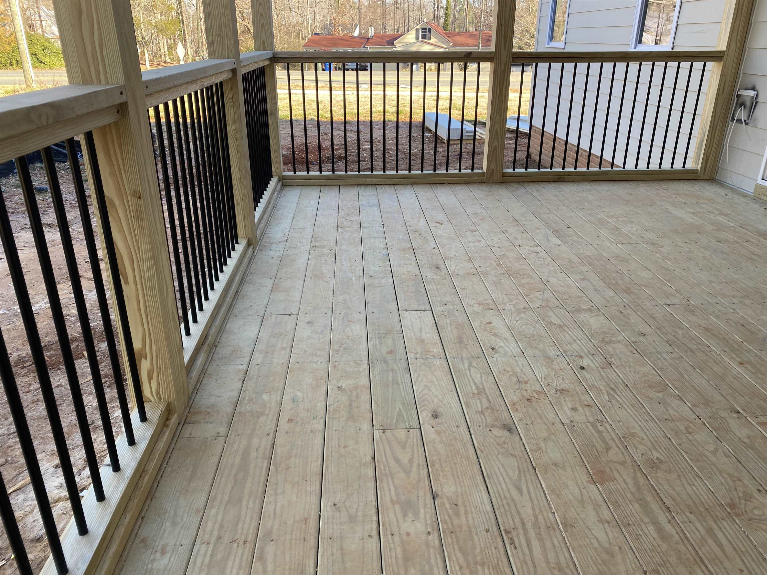 9121 Breeland Way Raleigh, NC 27613 - Photo 19 of 24 Screen Porch