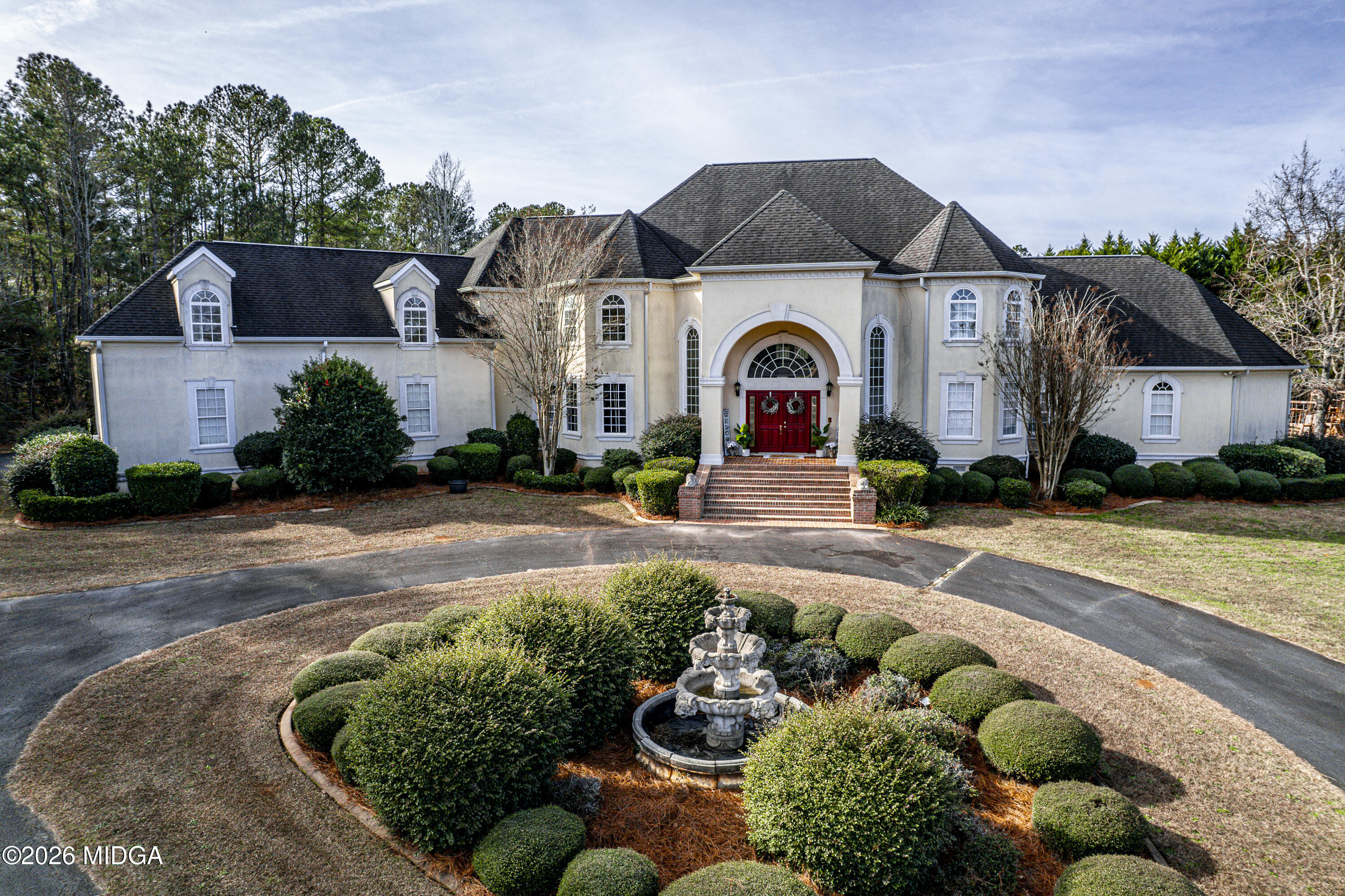 354 Lite-N-Tie Road Gray, GA 31032 - Photo 107 of 110 a front view of house with yard and outdoor seating