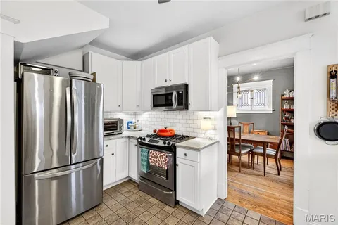 $274,900 | 6038 Columbia Avenue, St. Louis, MO 63139