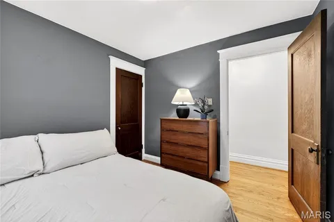 $274,900 | 6038 Columbia Avenue, St. Louis, MO 63139