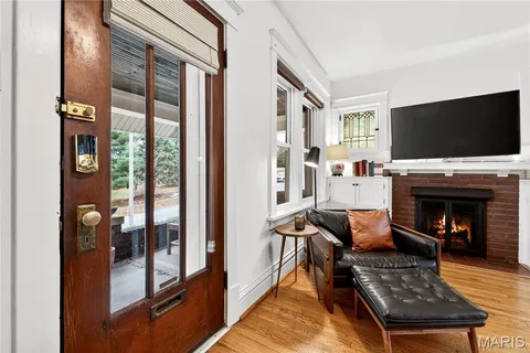 $274,900 | 6038 Columbia Avenue, St. Louis, MO 63139