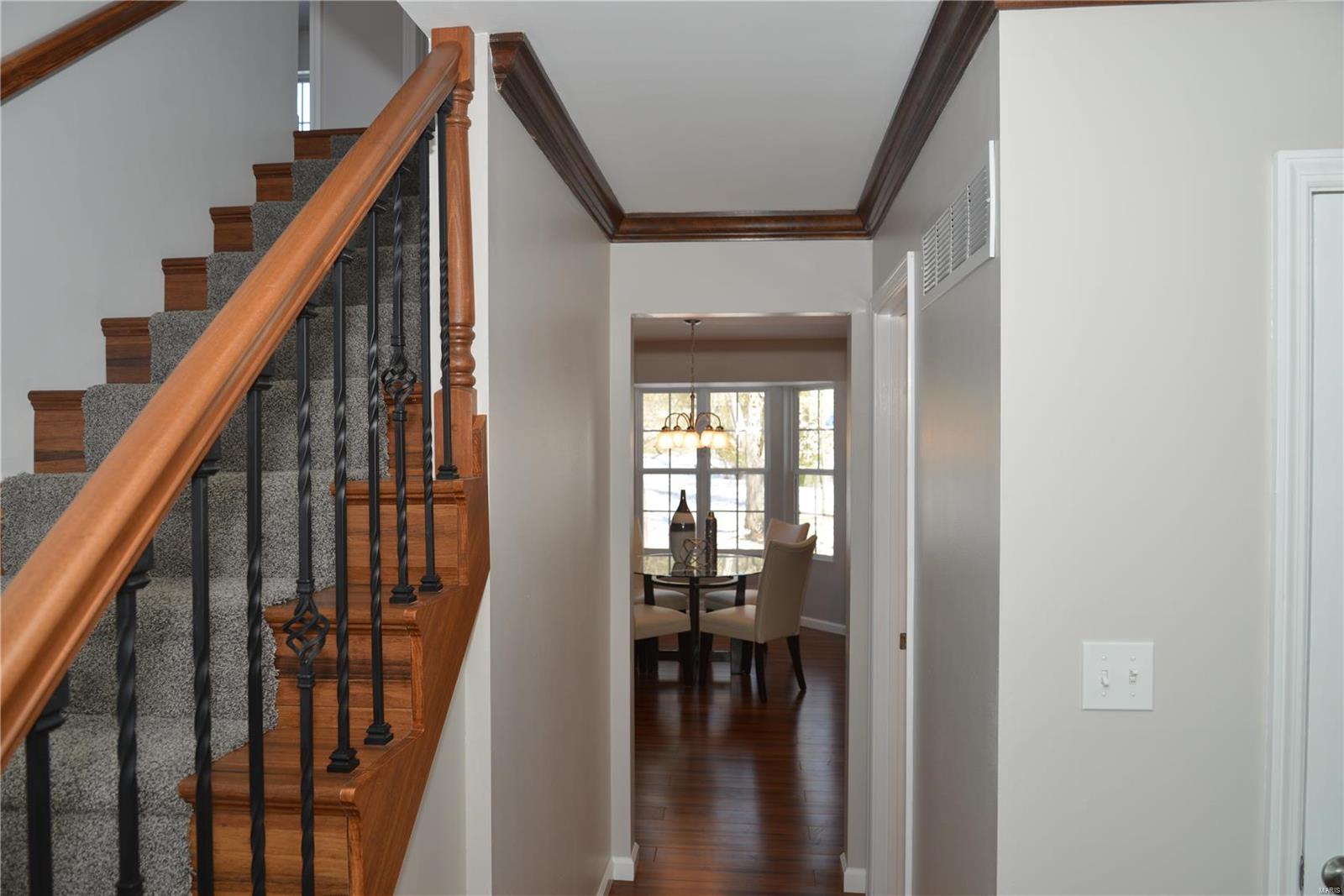 2748 Barrett Station Road St. Louis, MO 63131 - Photo 2 of 45 Gallery Image 2