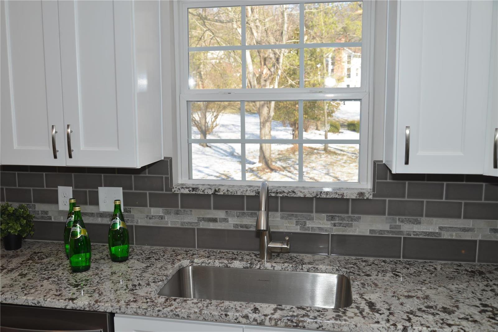 2748 Barrett Station Road St. Louis, MO 63131 - Photo 8 of 45 Gallery Image 8