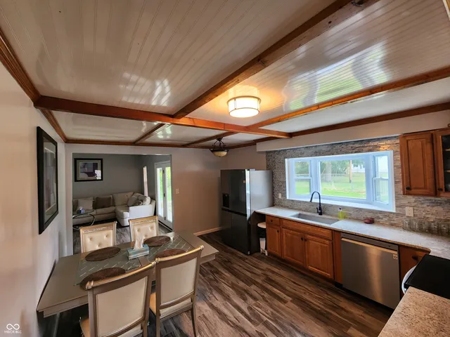 $2,200 | 106 South McCarty Street, Fortville, IN 46040