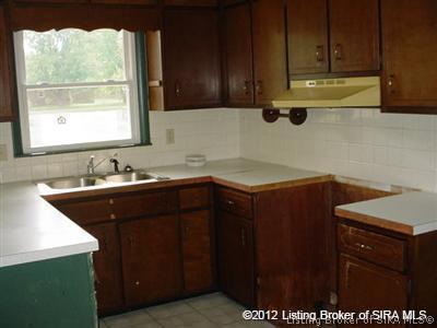 325 Greenbriar Road Hanover, IN 47243 - Photo 7 of 12